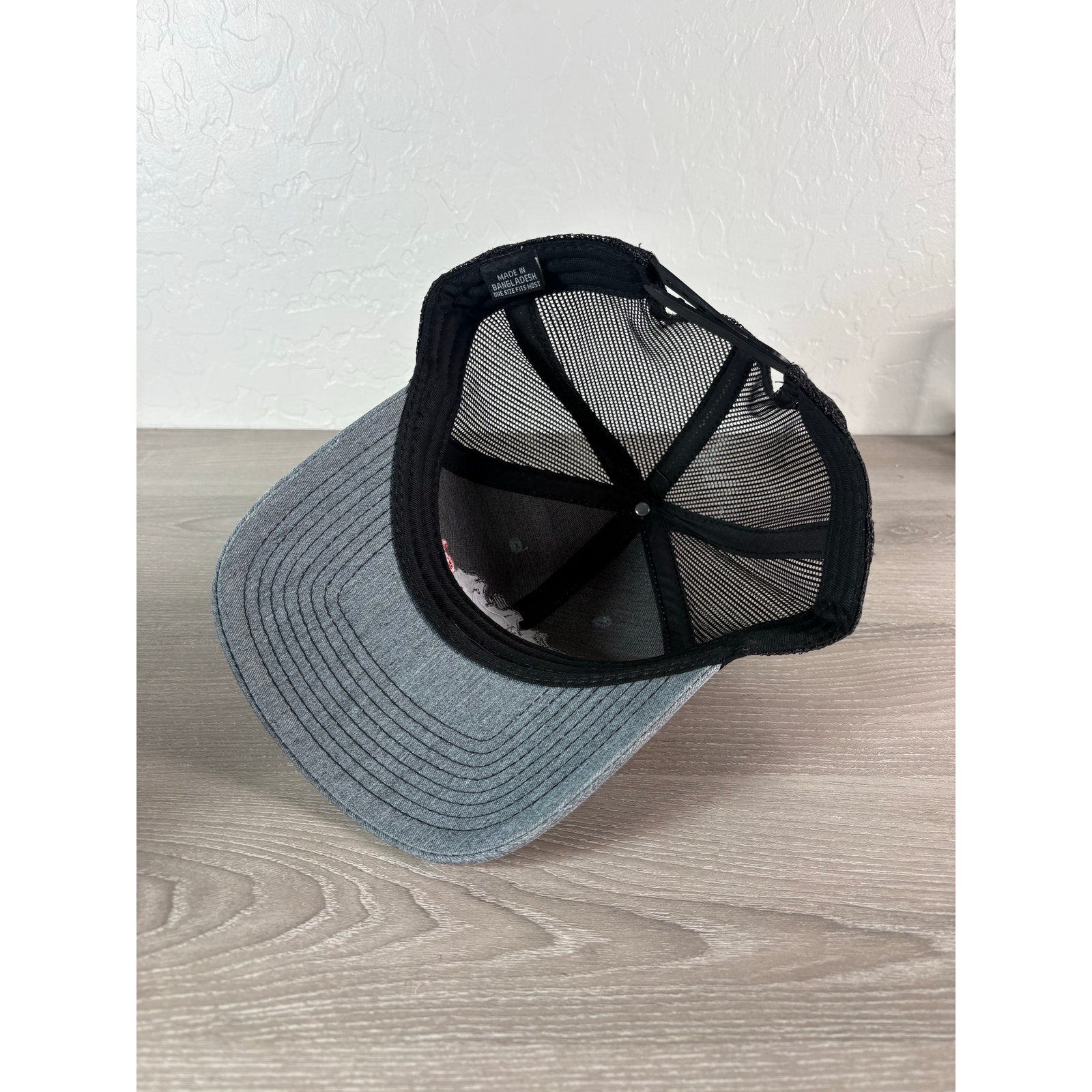 Scheels Chandler Arizona Men's Gray Black Snapback Trucker Hat- Nwt — image 4 of 4